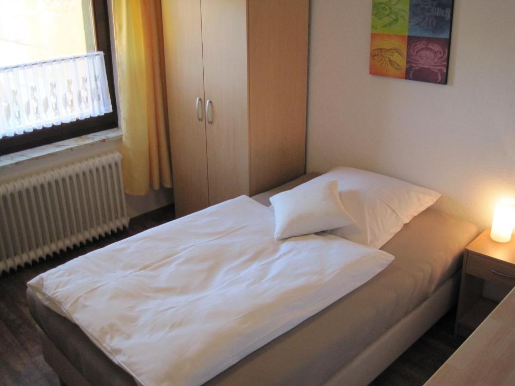 Central Wohnen Wilhelmshaven Room photo