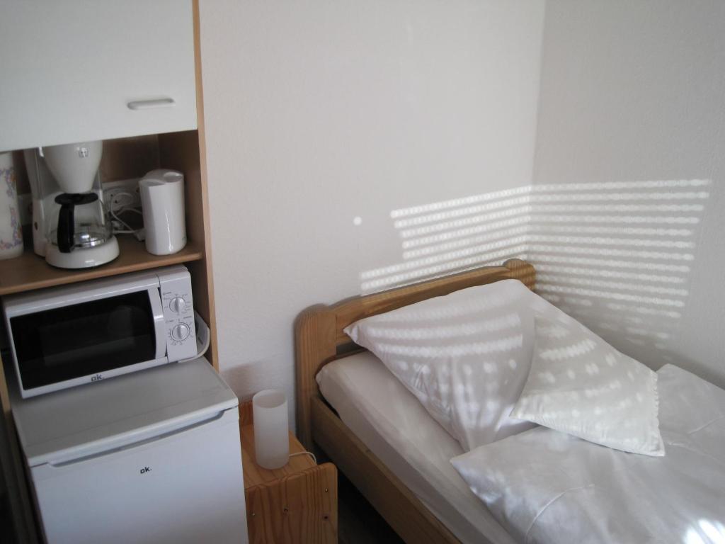 Central Wohnen Wilhelmshaven Room photo