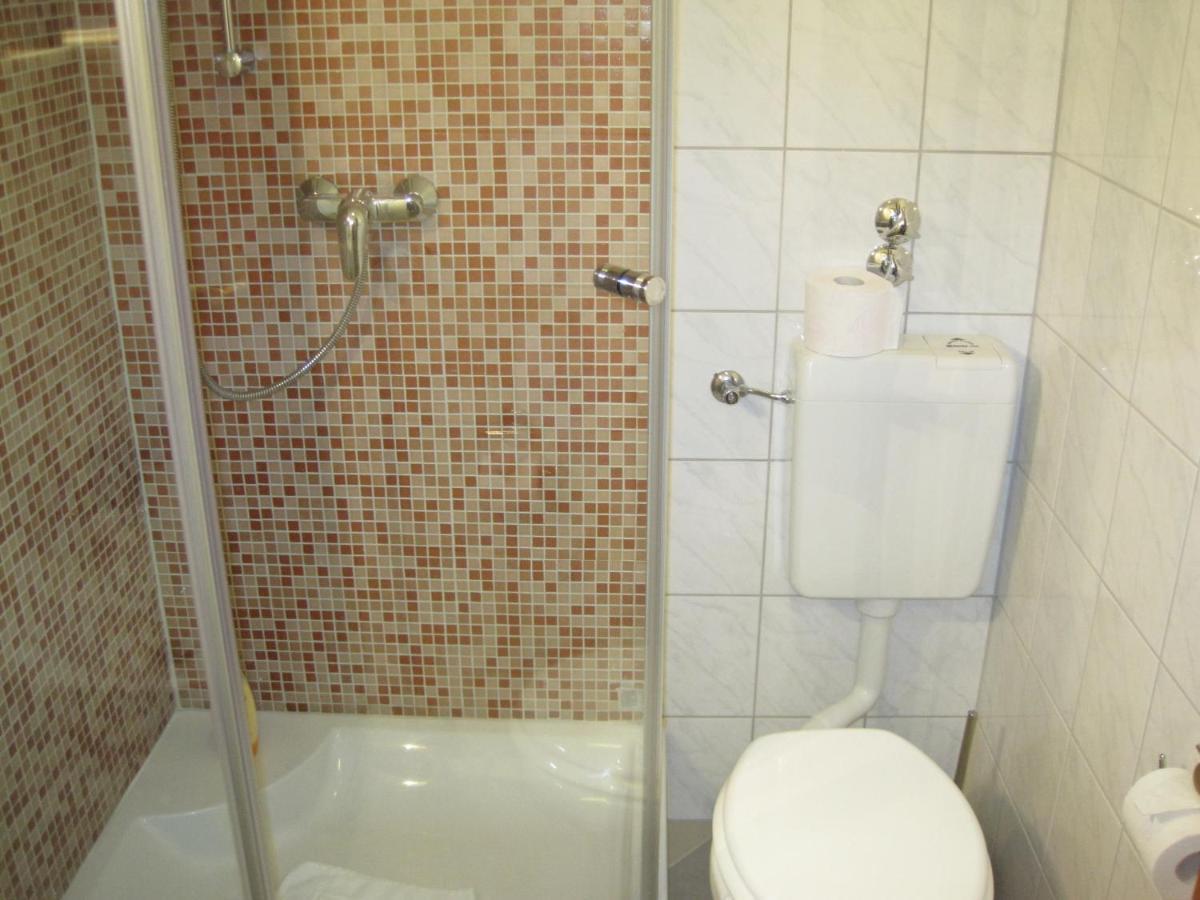 Central Wohnen Wilhelmshaven Room photo